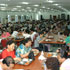 목사님의 믿음대로 매일 수천 명에게 무료 급식을 한다